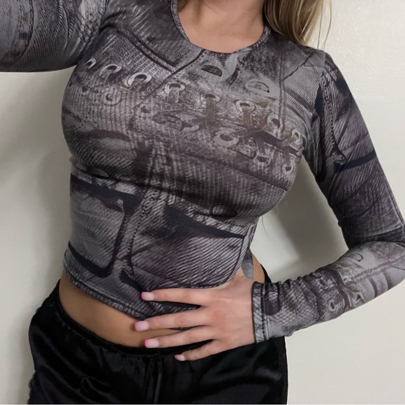 PLT NWT! Y2K Print Baby Tee - Picture 2 of 3